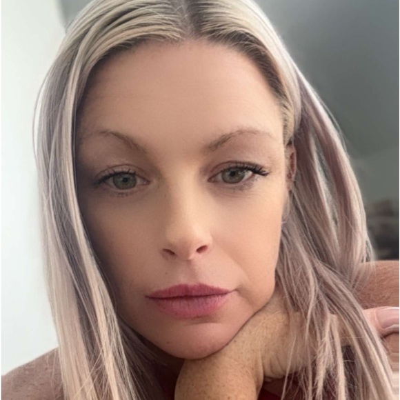 Meet your Posher, Tiffiny - Picture 7 of 8